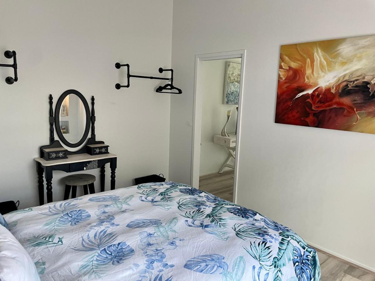 Farm Stay Maple Cottage At Wilindi Estate Tyabb Exteriör bild